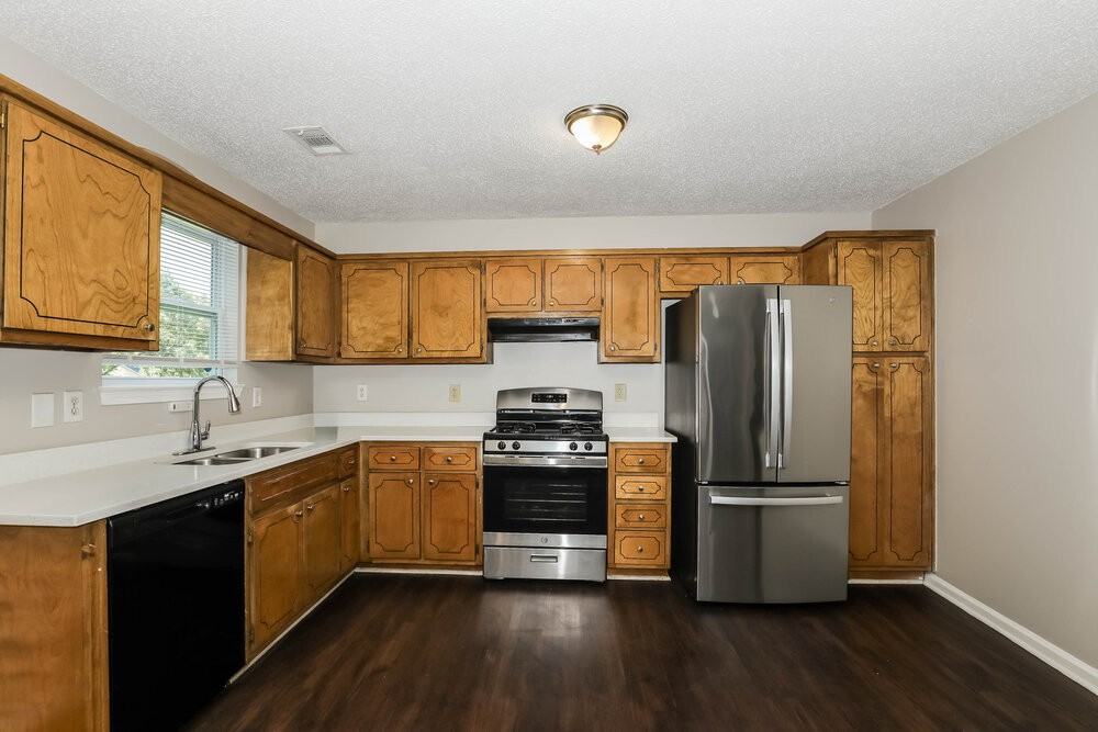1367 Misty Ridge Ct - Photo 6 of 17