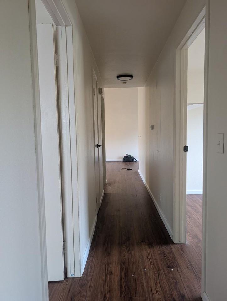 1060 Coach Way - Photo 2 of 10