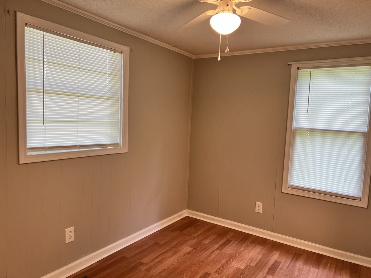 746 Bishop Dr #1 - Photo 4 of 24