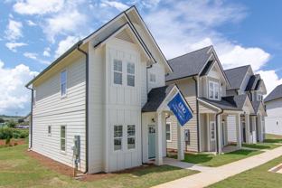 3 Bedroom Cottage Close to University of North Georgia! - Photo 1 of 1