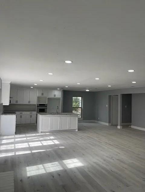 671 Springhill Dr - Photo 4 of 17
