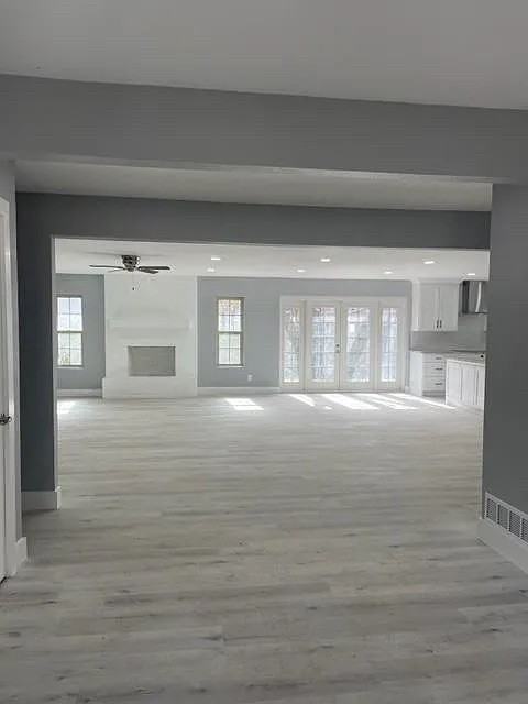 671 Springhill Dr - Photo 6 of 17