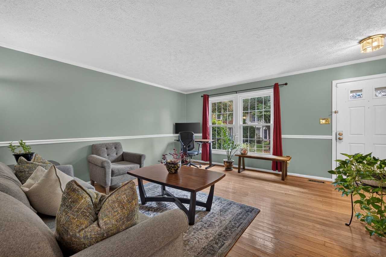 12533 Coral Grove Pl #1 - Photo 3 of 24