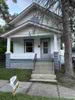 featured image of 1920 3rd St Se #1