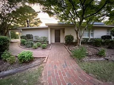 2760 Louisville Rd #1 - Photo 2 of 16