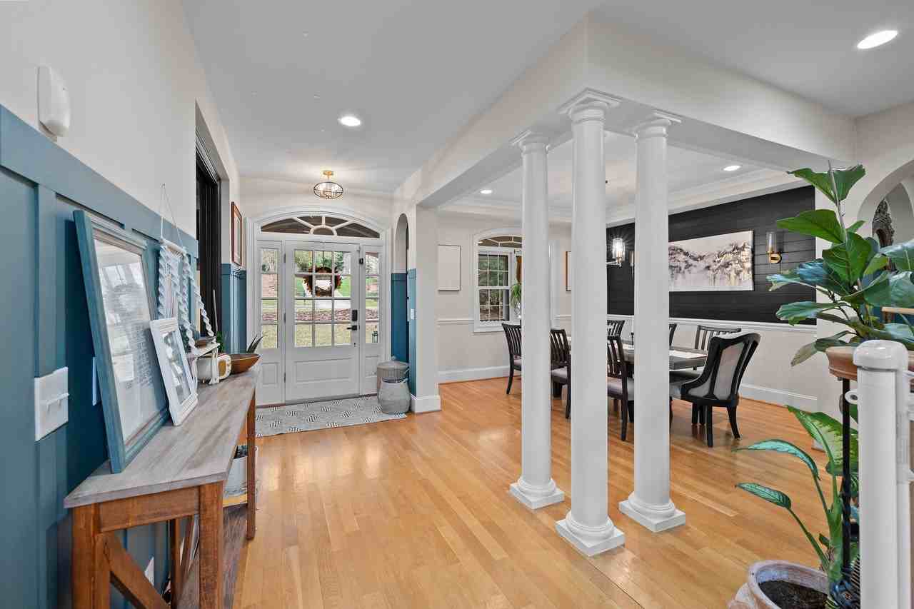 11 Grey Oak Ct #1 - Photo 6 of 50