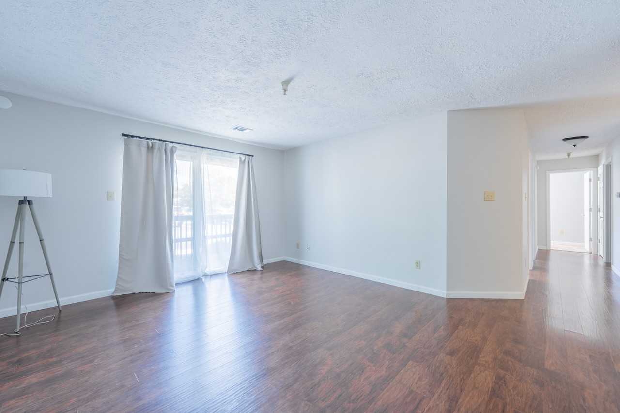 3200 John Hinkle Place - 1Unit 1 #1 - Photo 2 of 10