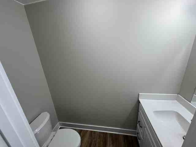 1355 Woodlawn Rd #406 - Photo 5 of 5