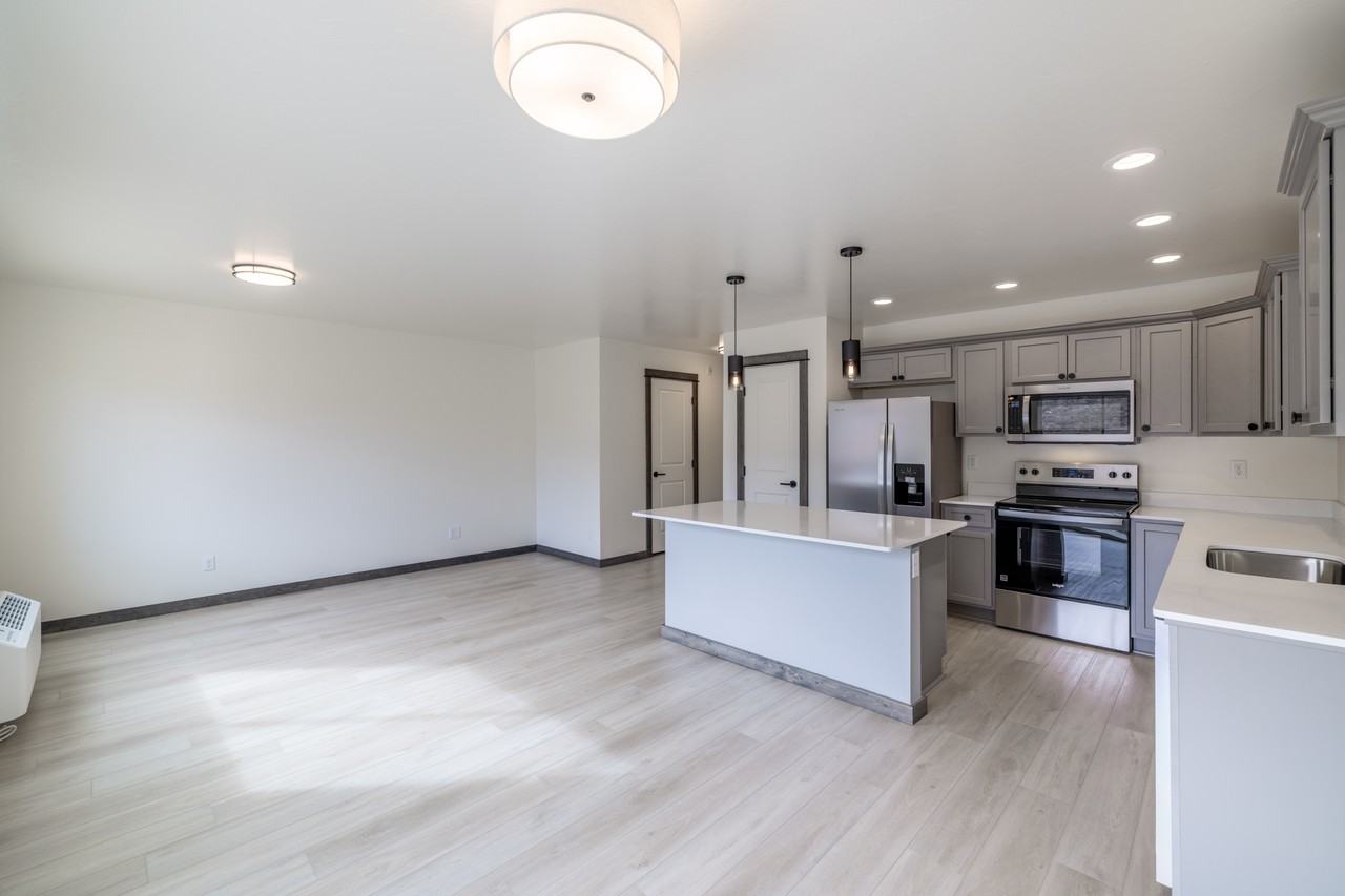 3396 Crosswind Ct #4 - Photo 6 of 42