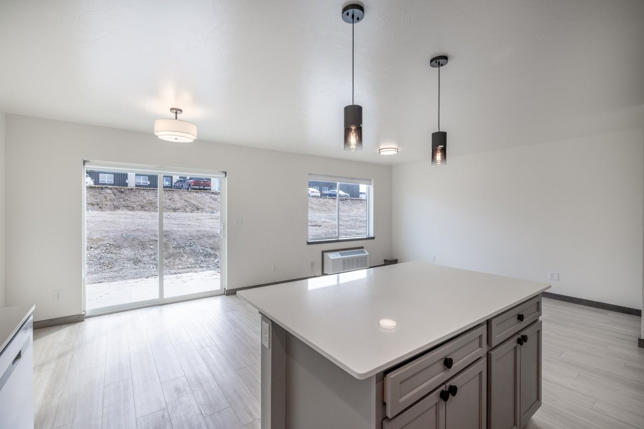 3396 Crosswind Ct #4 - Photo 7 of 42