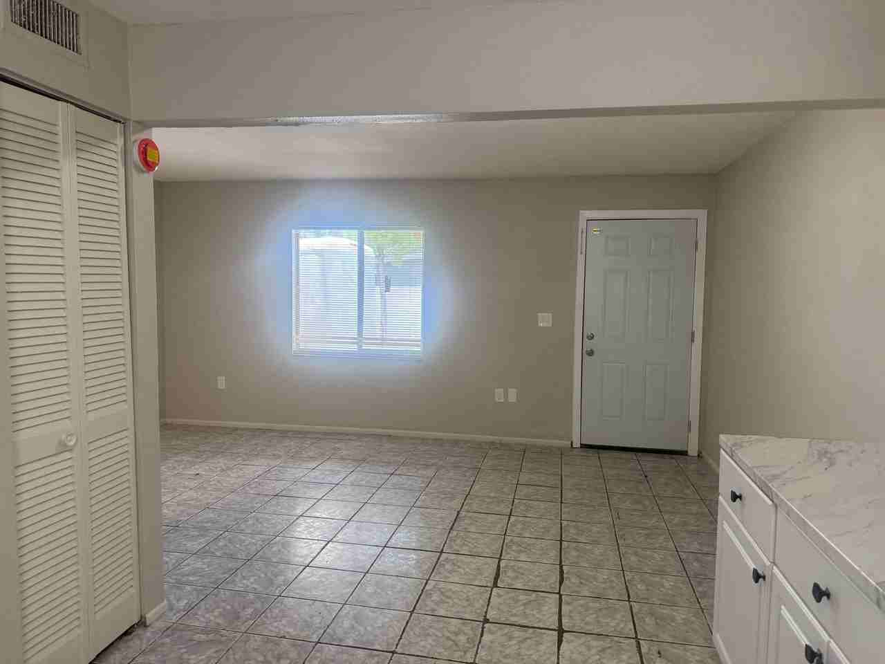 925 33rd Ave W - Photo 3 of 15