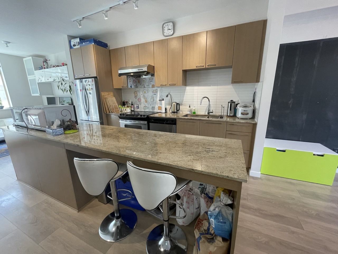 8400 163 Street - Photo 2 of 15
