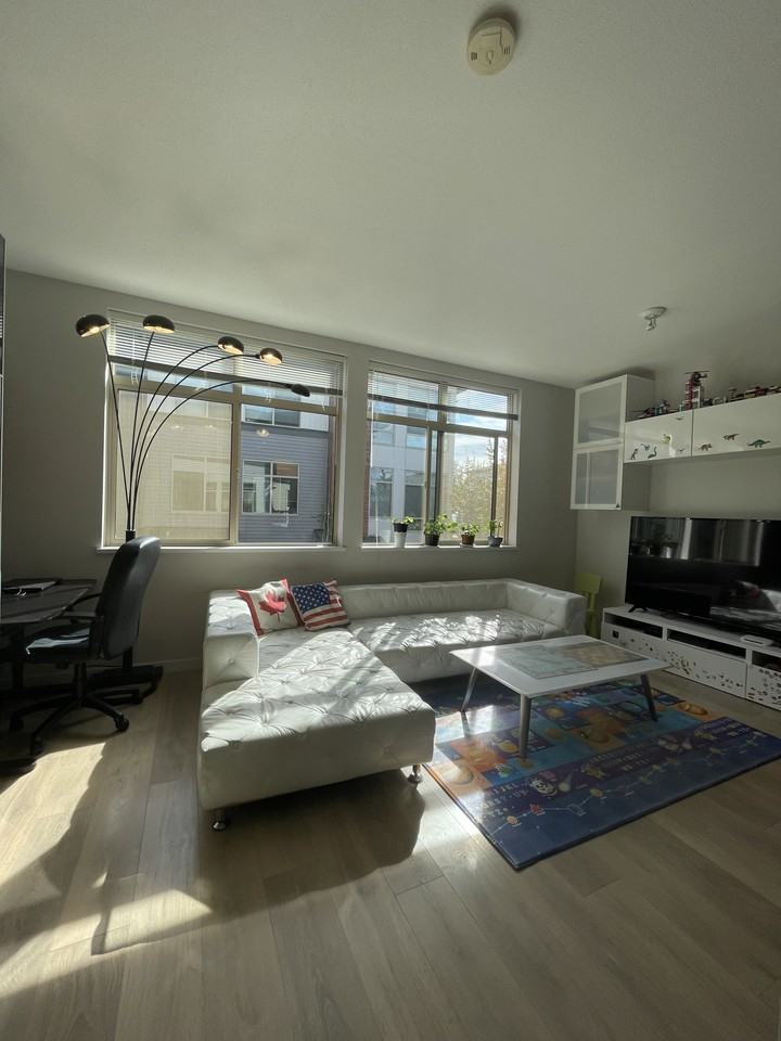 8400 163 Street - Photo 5 of 15