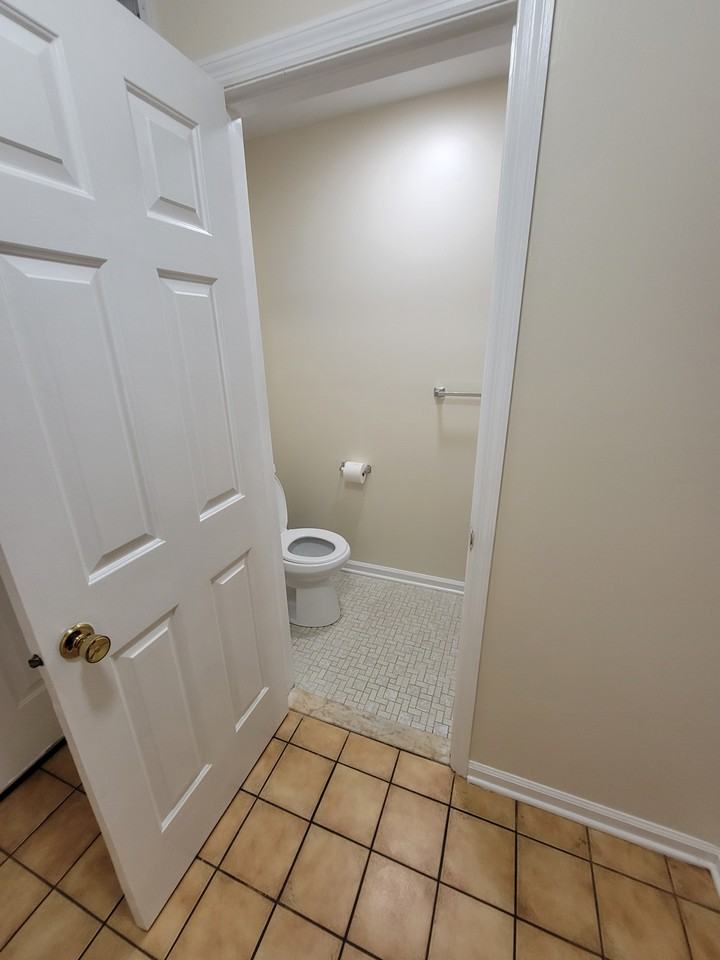 4039 Chaucer Place - Photo 4 of 17