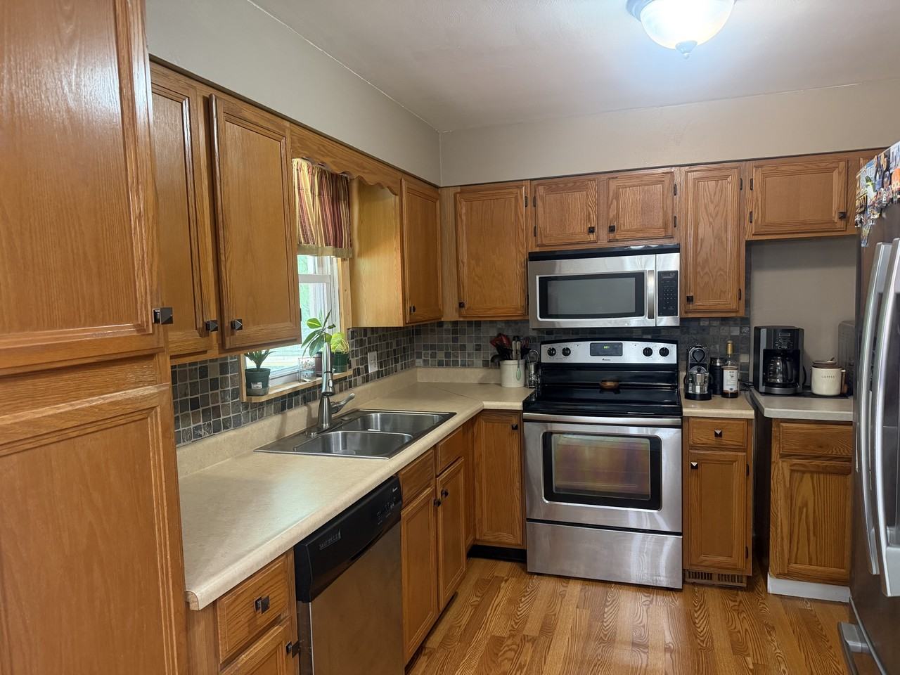 2191 Frostwood Dr #1 - Photo 3 of 4