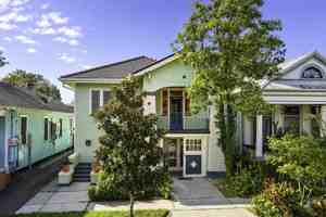 featured image of 165 Alix St #1