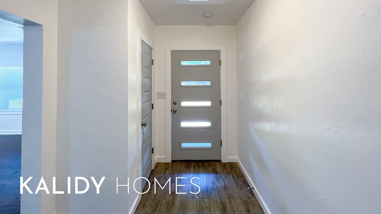 6626 Nw 12th St #1 - Photo 4 of 30