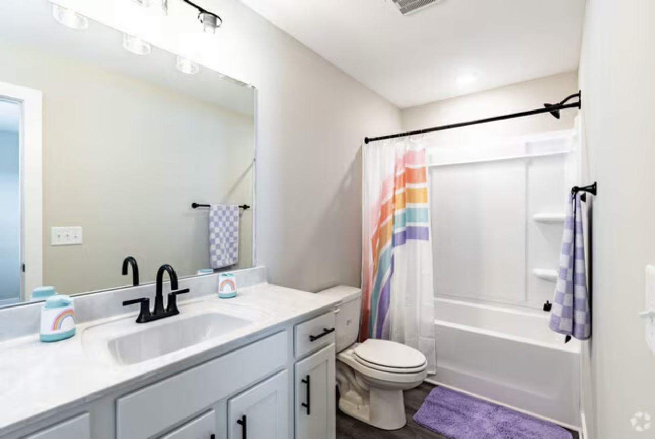446 Glenda Ct #446 - Photo 4 of 8