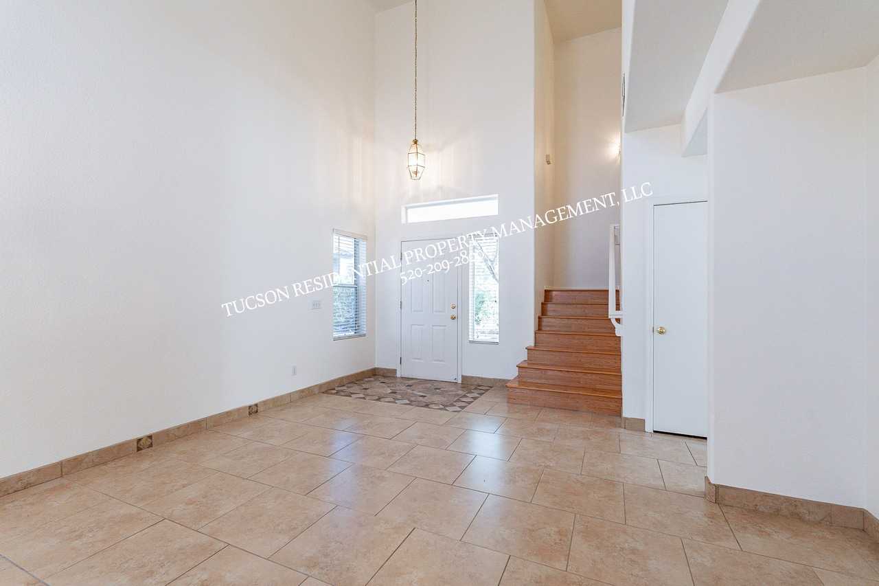 7442 W Sonesta Dr #1 - Photo 4 of 37