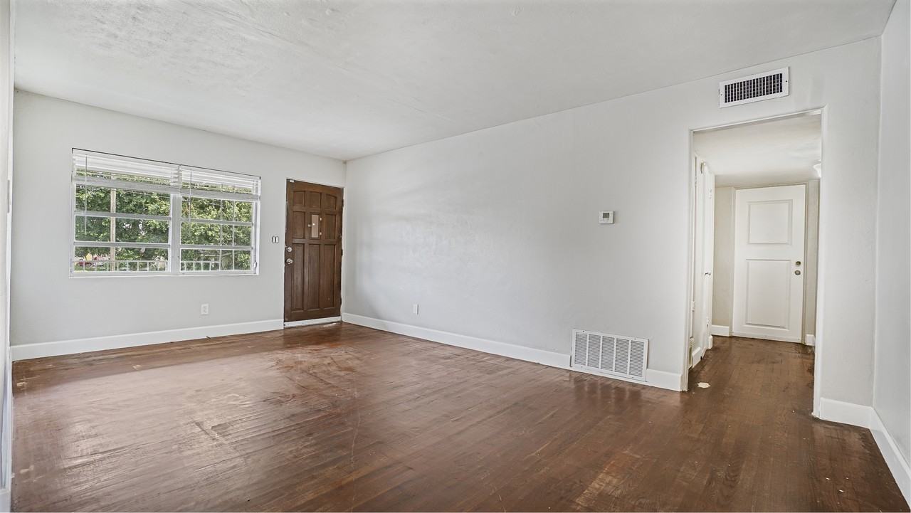 5518 Riviera Dr #1 - Photo 2 of 29