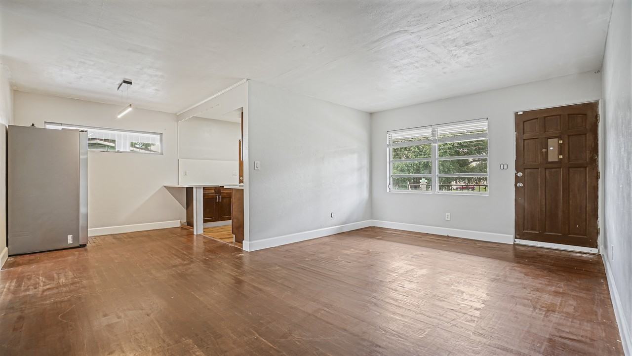 5518 Riviera Dr #1 - Photo 3 of 29