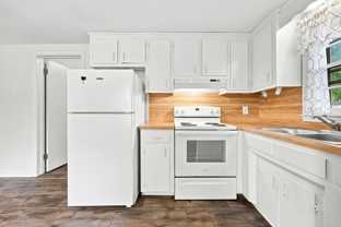 55 W Washington St - Photo 1 of 1