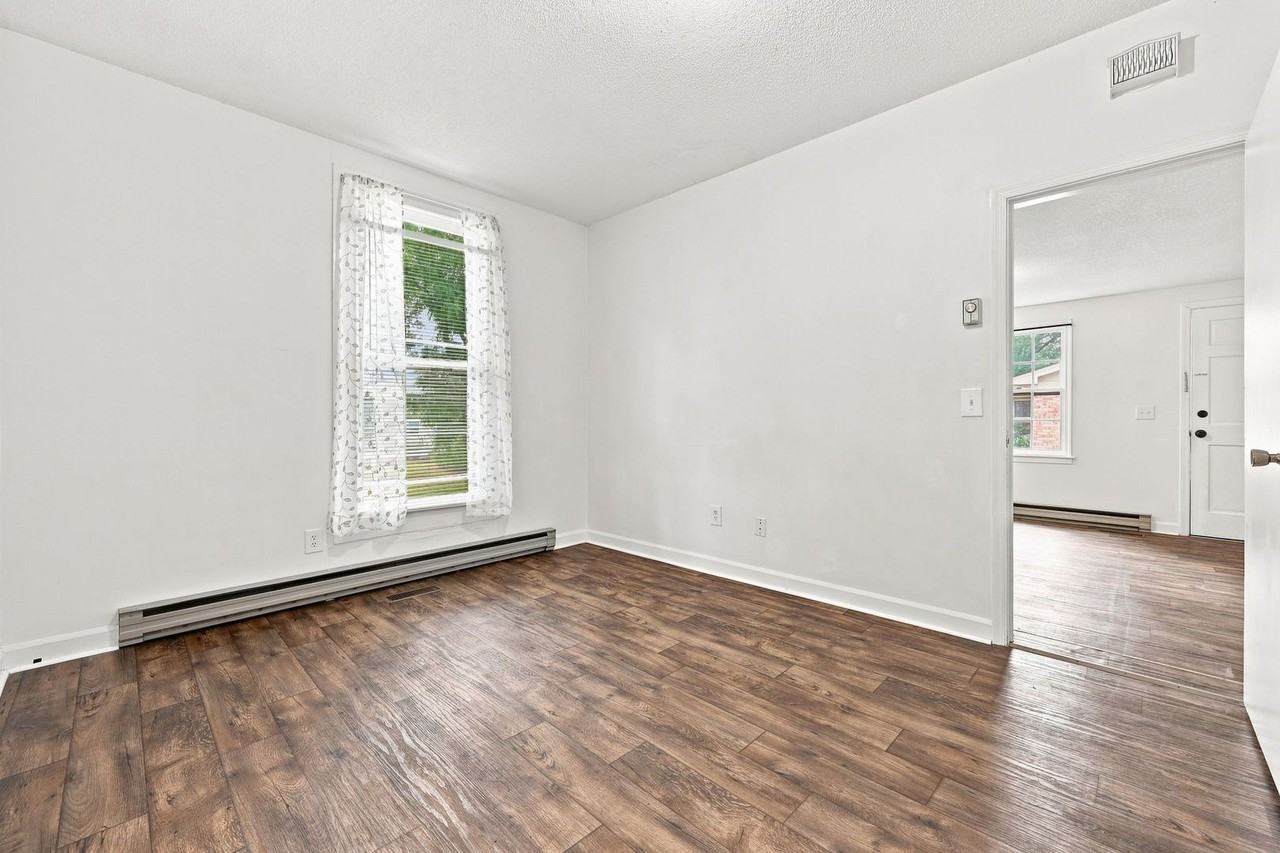 55 W Washington St - Photo 7 of 31