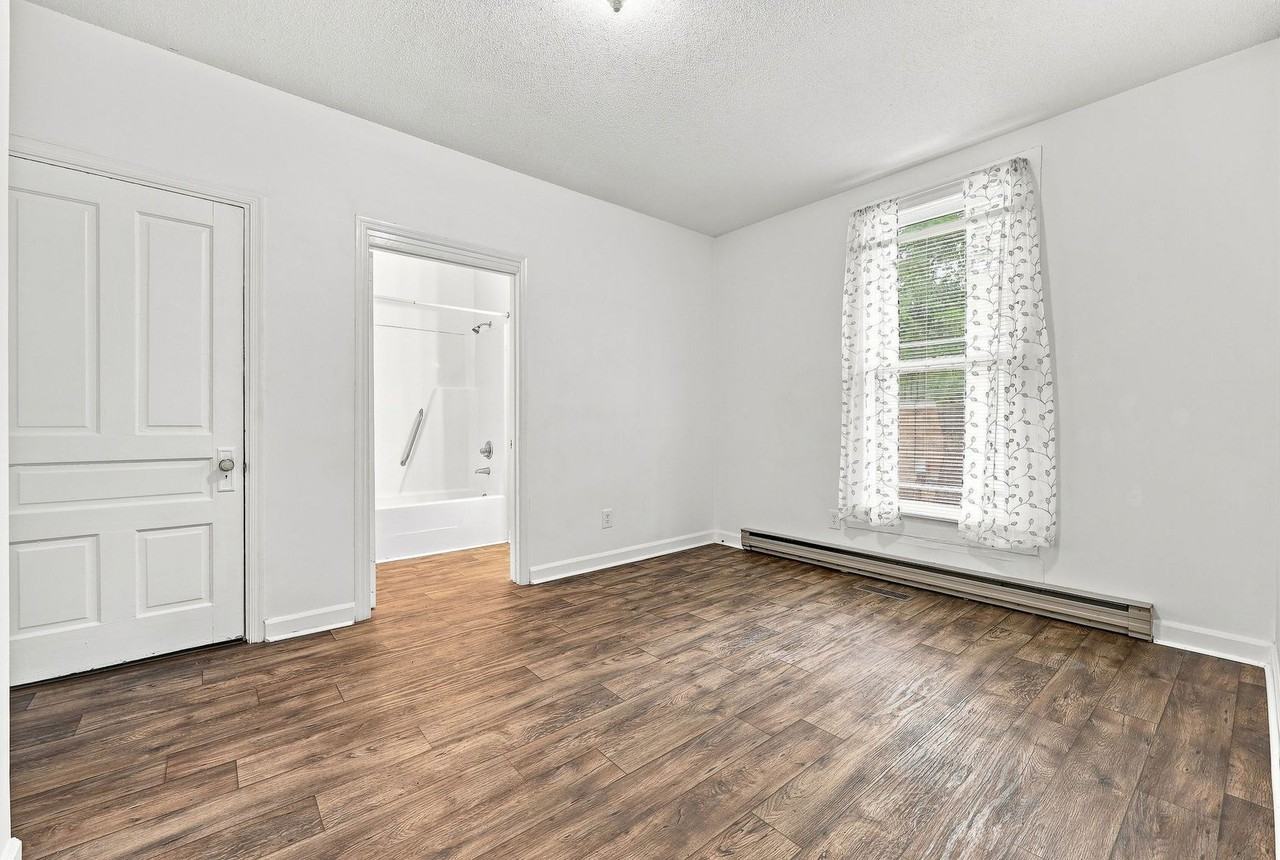 55 W Washington St - Photo 4 of 31