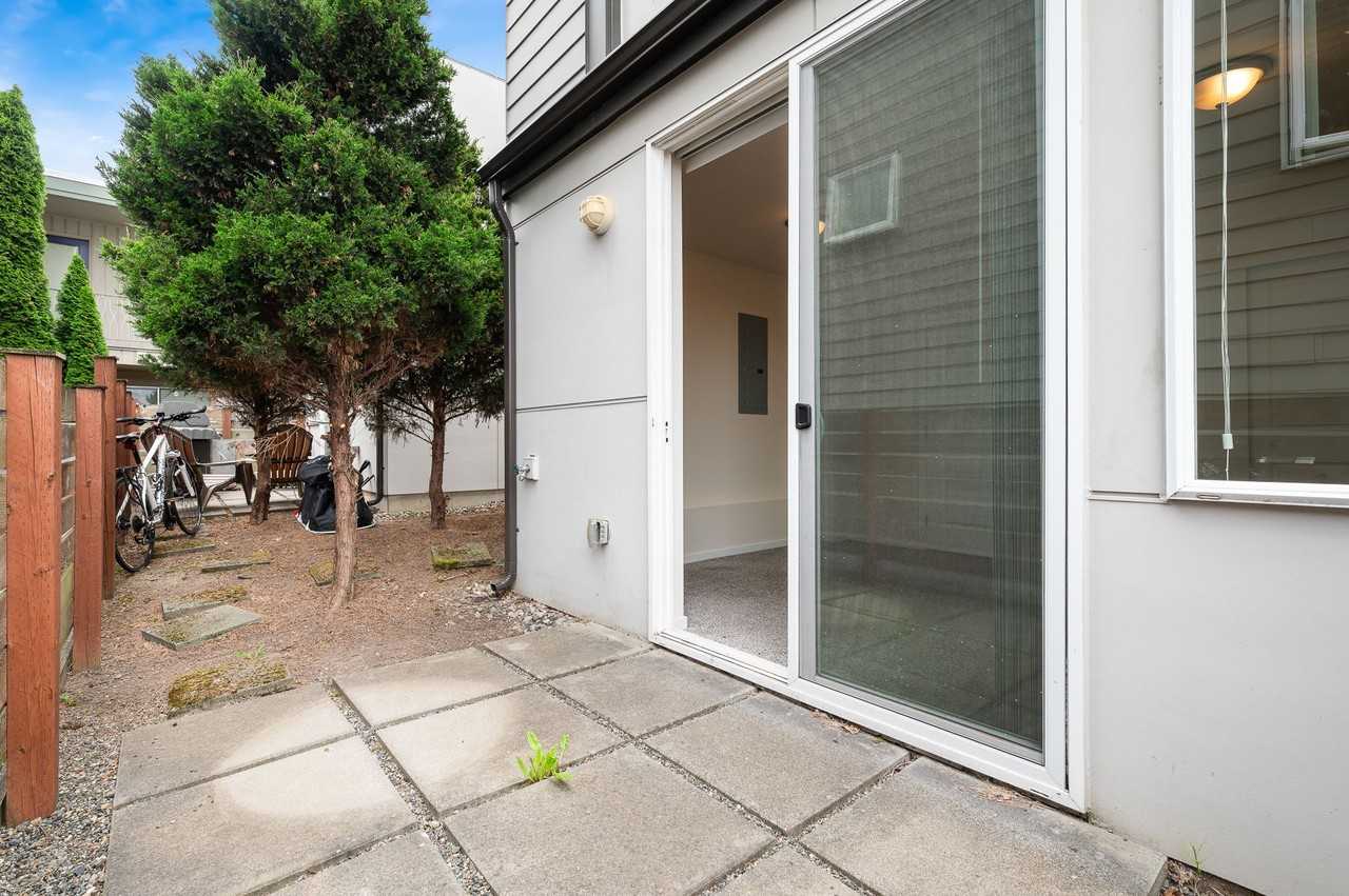 3025 21st Ave W #3025A - Photo 6 of 26