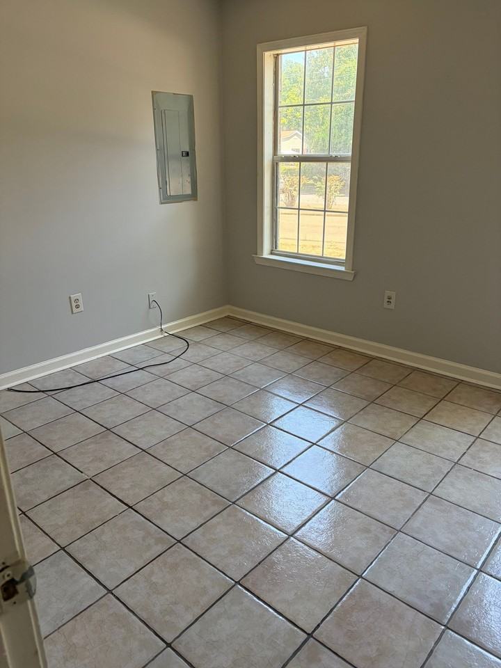 521 Simonton St #1 - Photo 5 of 8