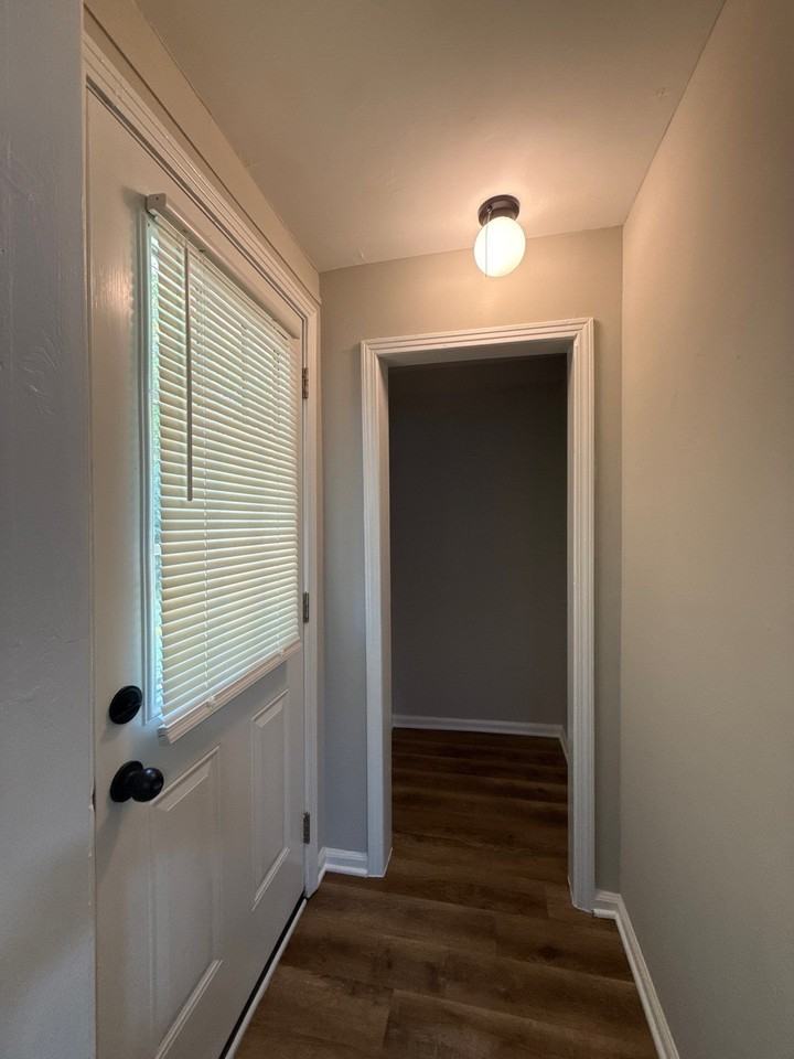 326 Bass St #1 - Photo 3 of 11