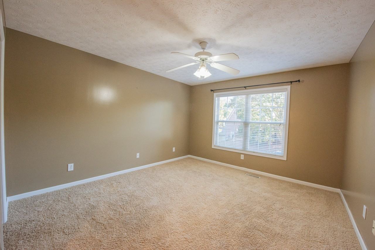 2428 E University Dr #910 - Photo 6 of 13