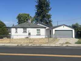 featured image of 504 Bryden Way #1