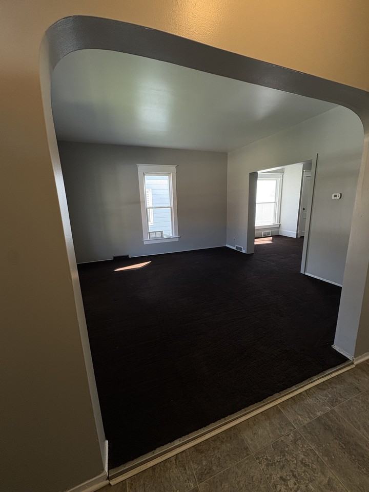 2814 9th St Sw #1 - Photo 3 of 15