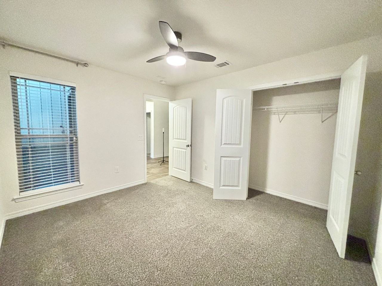 5637 Peach Dr - Photo 6 of 22