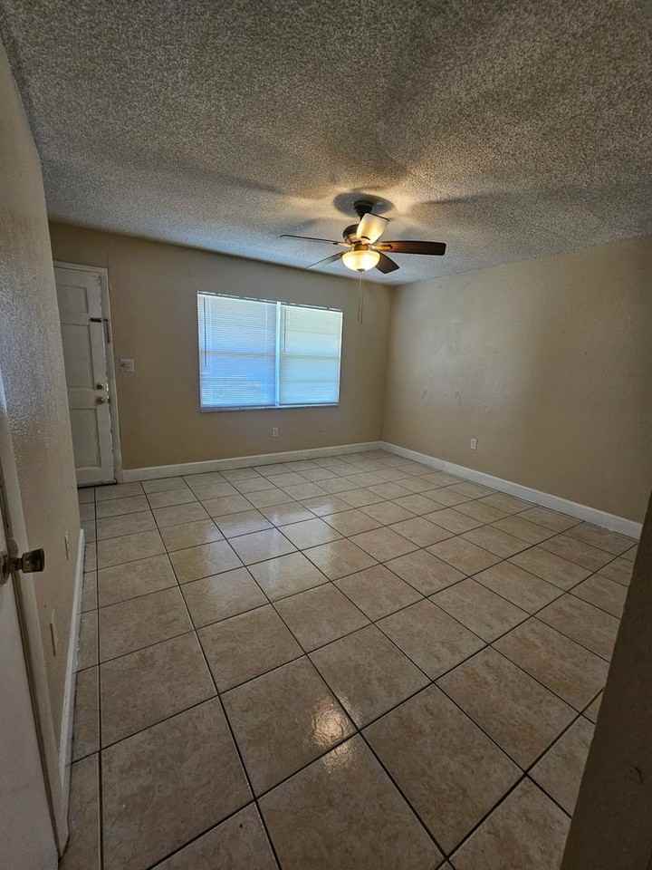 4333 Stephanie Way - Photo 2 of 11