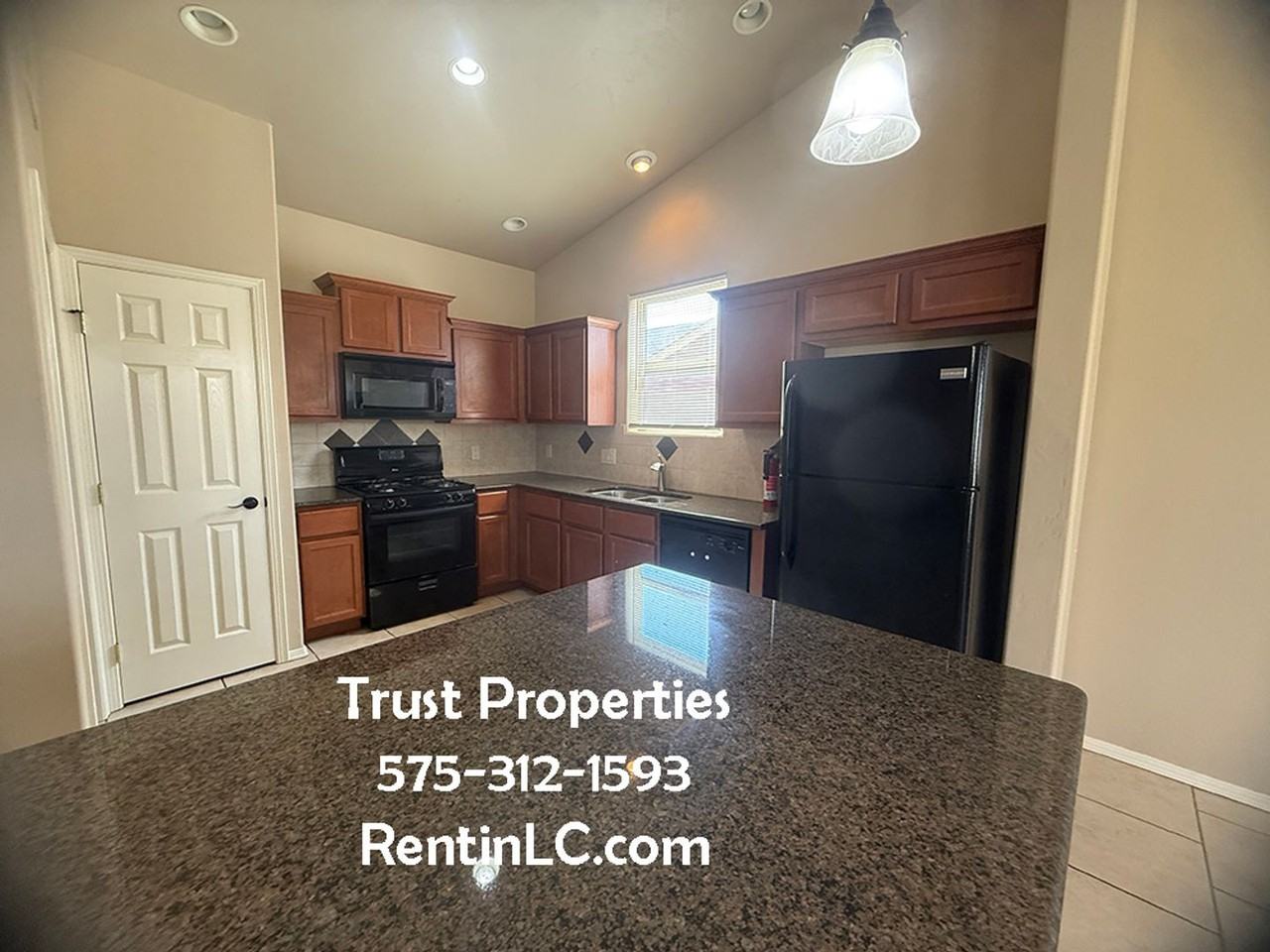 5317 Isabella Ct - Photo 3 of 14