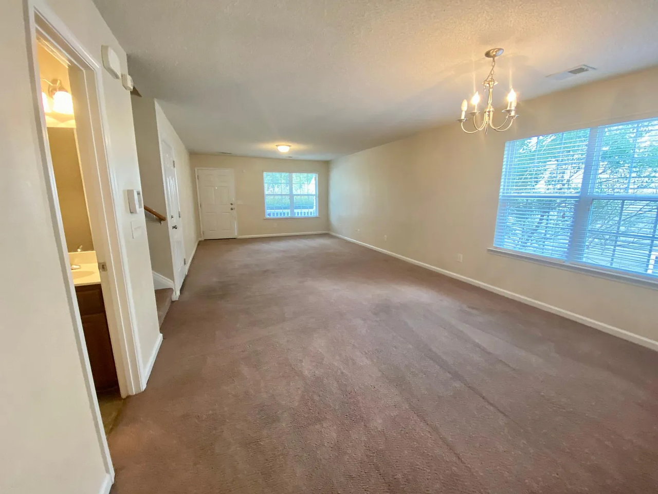 149 Eagle Park Dr #1 - Photo 2 of 13