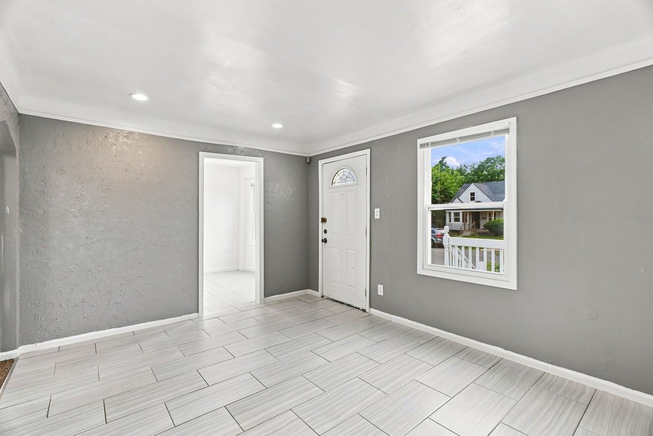 8650 Greenview Ave #1 - Photo 7 of 24