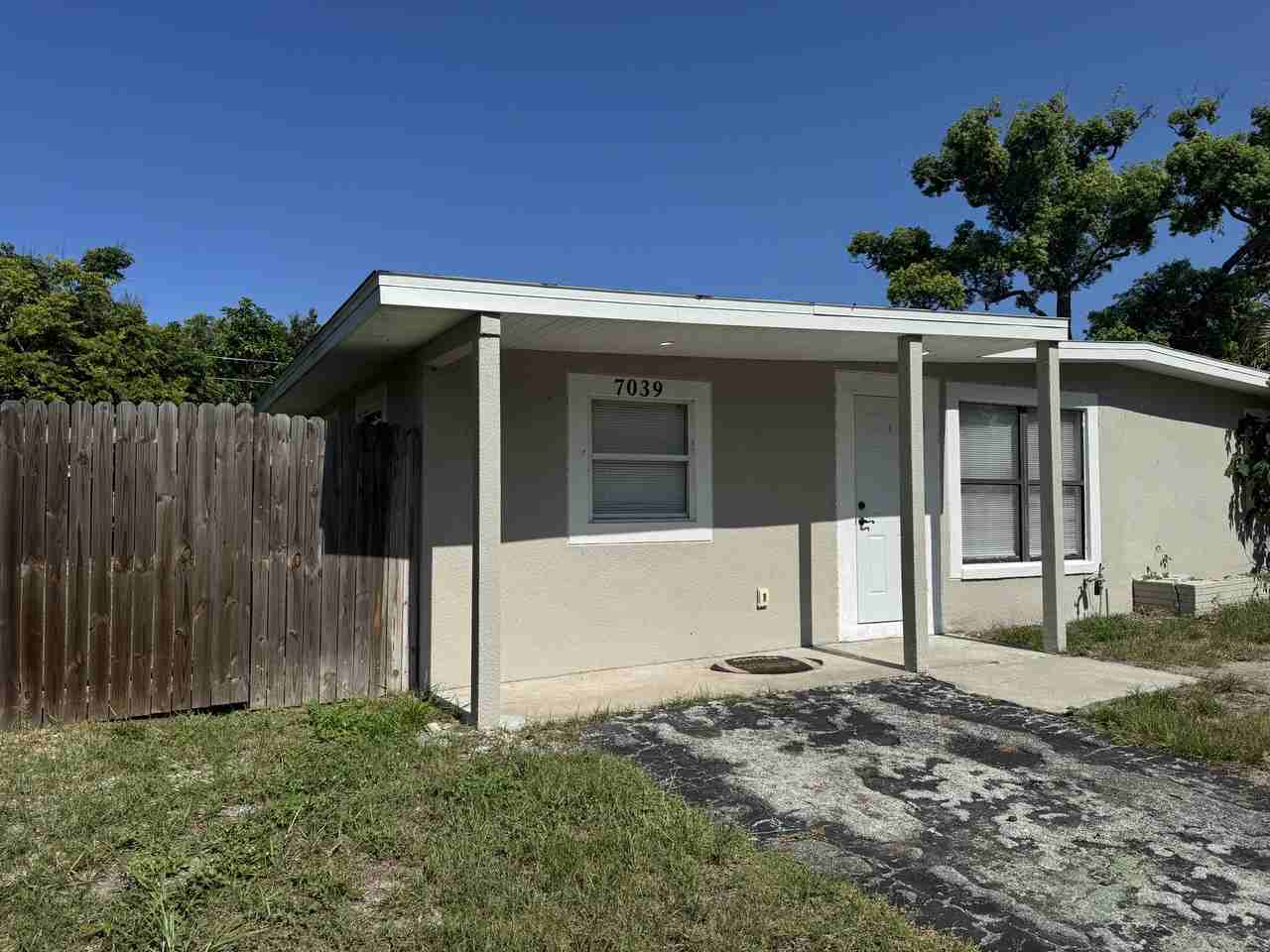 7039 Lenox Dr #1 - Photo 3 of 23