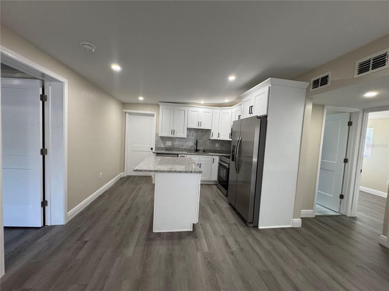 7039 Lenox Dr #1 - Photo 4 of 23