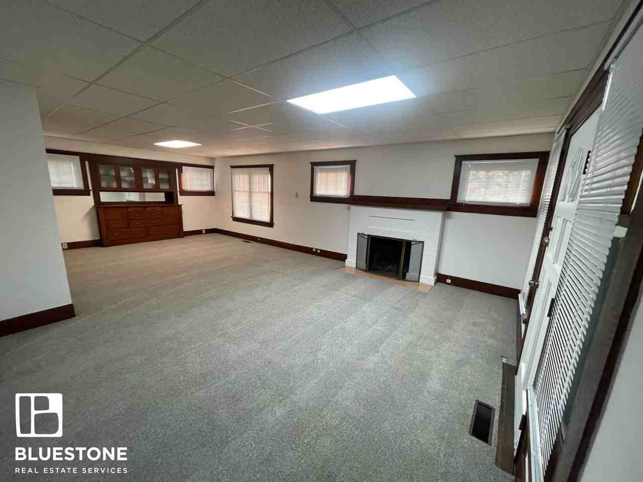 121 Nw 8th St - Photo 4 of 18