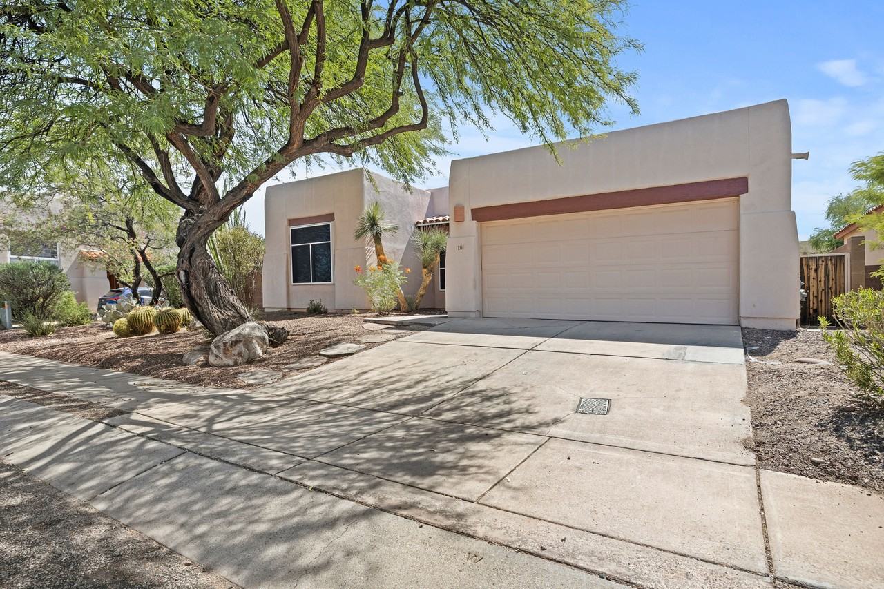 730 N Northern Vista Pl #1 - Photo 2 of 50