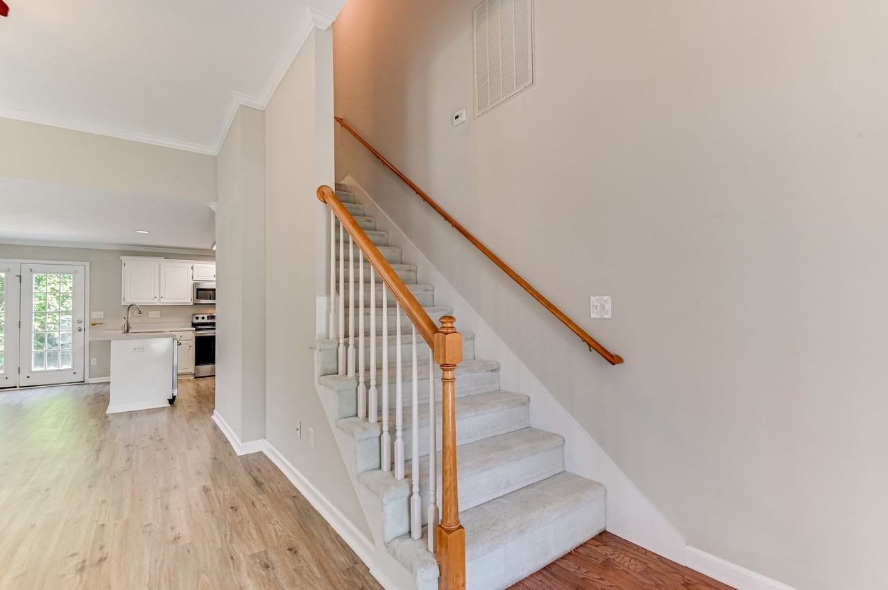 134 Village Pkwy #1 - Photo 6 of 44