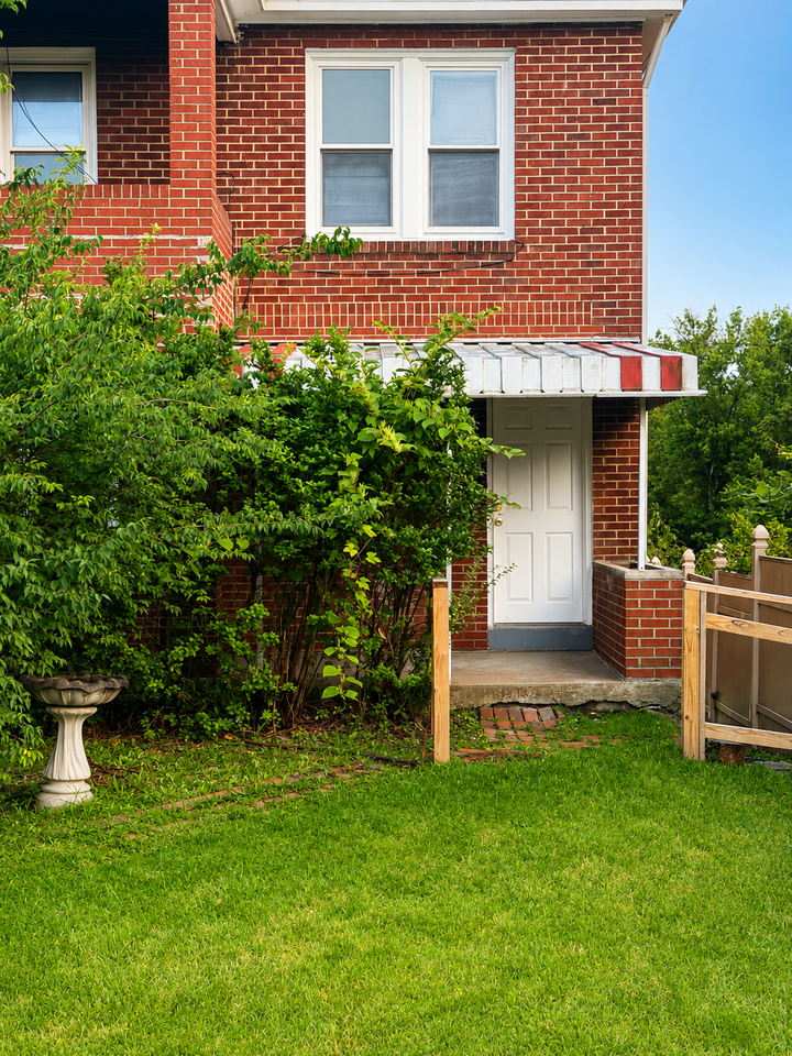1133 Maryland Ave #4 - Photo 2 of 9