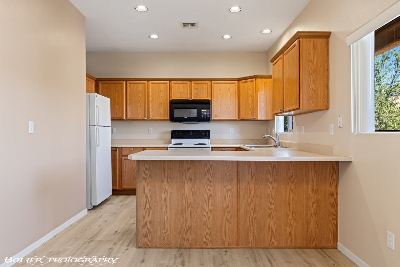 724 Hardy Way #1 - Photo 5 of 17