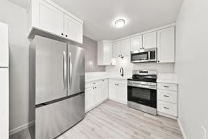 featured image of 1905 1905 East St 1-16