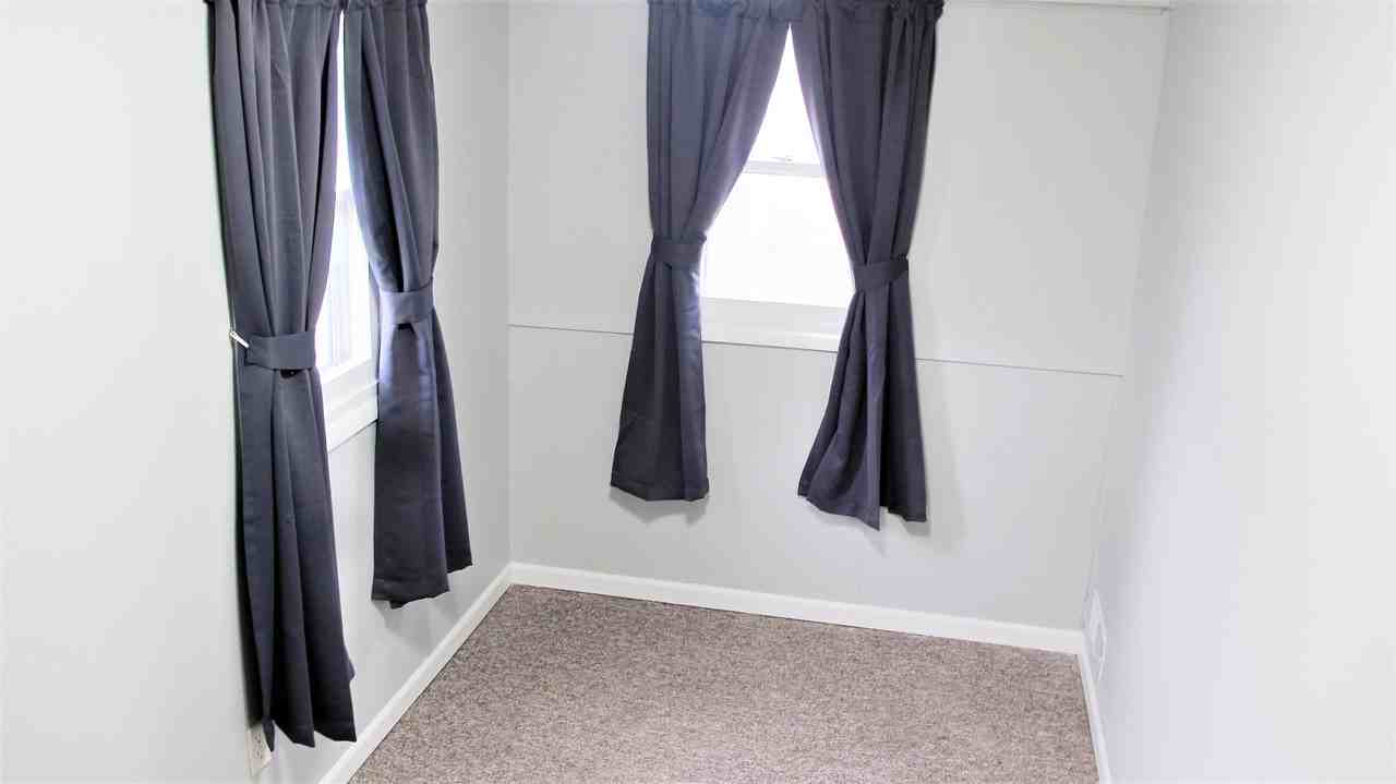316 3rd Avenue West - Photo 5 of 8