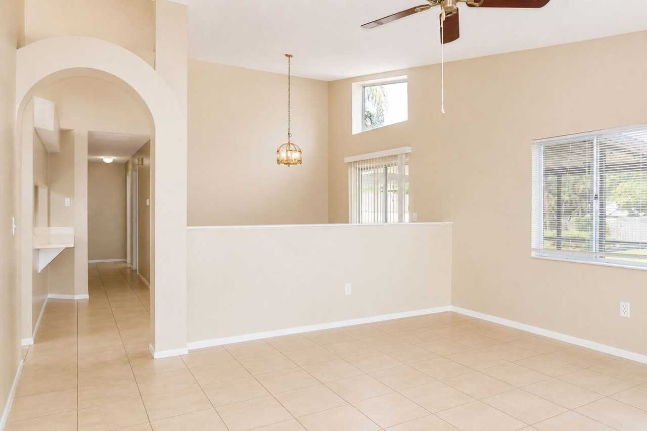 4631 W Eastwind Dr - Photo 4 of 19
