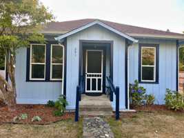 featured image of 351 Lexington Ave Ne